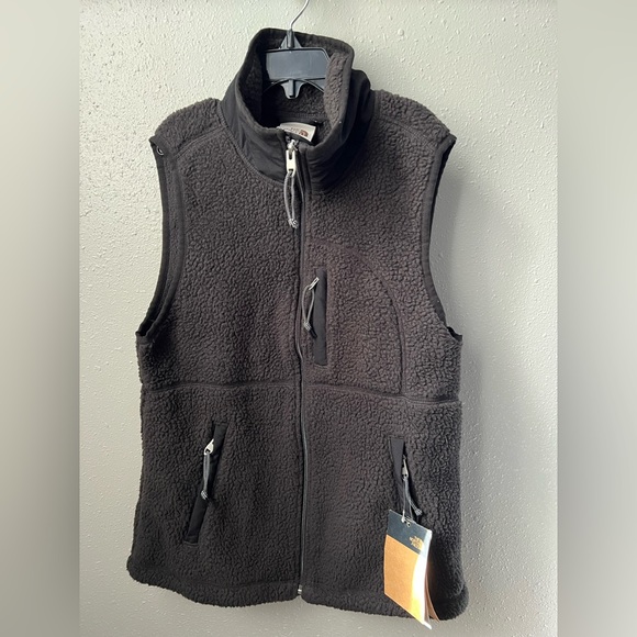 The North Face Women’s Cragmont Fleece Vest in TNF Black Size XS New - Picture 3 of 11